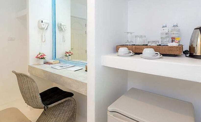Семейный Номер, Ocean Breeze Resort Khaolak