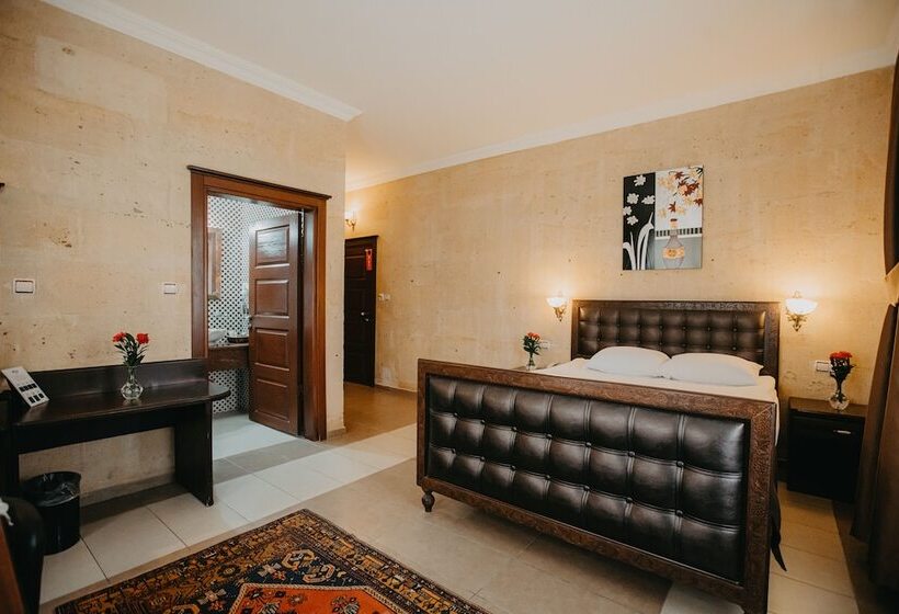 Номер Стандарт с Балконом, Royal Stone Houses  Goreme