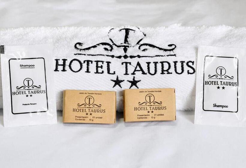 キングサイズベッドのスタンダードルーム, Taurus