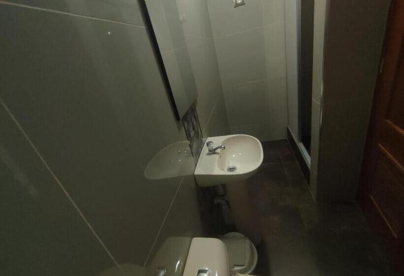 Номер Стандарт Трехместный, Hostal Kan Kun Ii