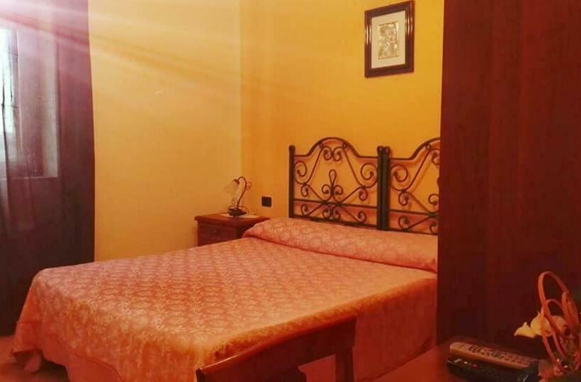 Номер Стандарт Трехместный, Agriturismo Santa Barbara