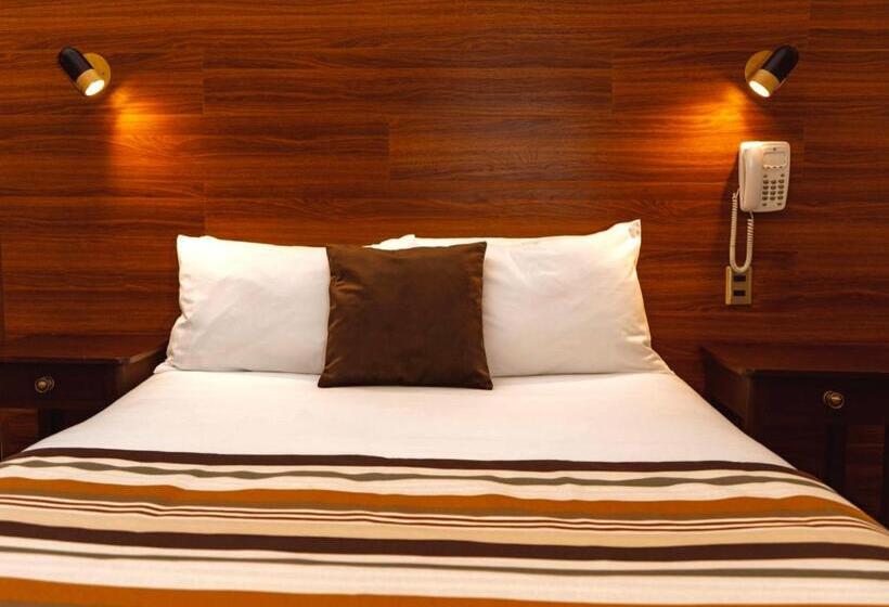 اتاق استاندارد یک نفره, San Juan Suites