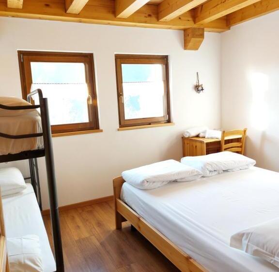 اتاق استاندارد چهار تخته, Rifugio Fornas