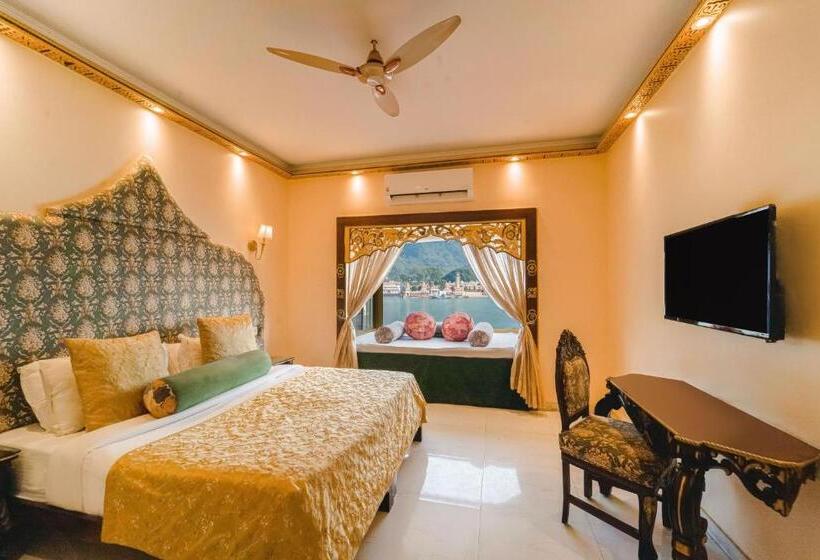 Premium room with view, The Neeraj Ganga Heritage Palace