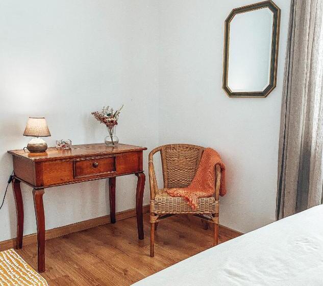 Suíte 2 Dormitórios, La Villa Saint Val