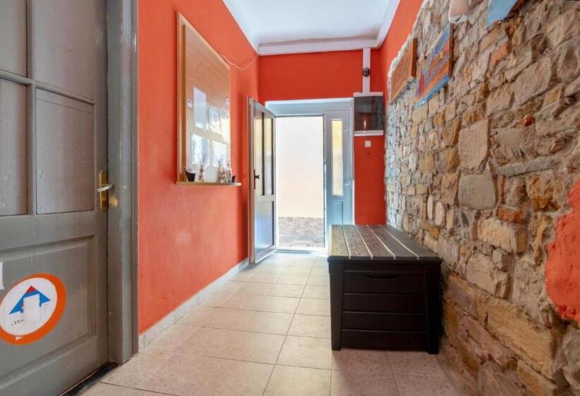 اتاق استاندارد, Hostel Martin