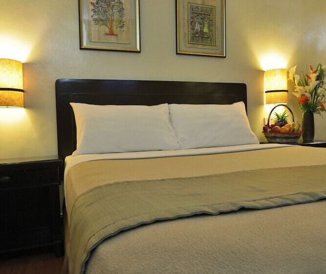 Quarto Deluxe Individual, Fersal Hotel Malakas, Quezon City