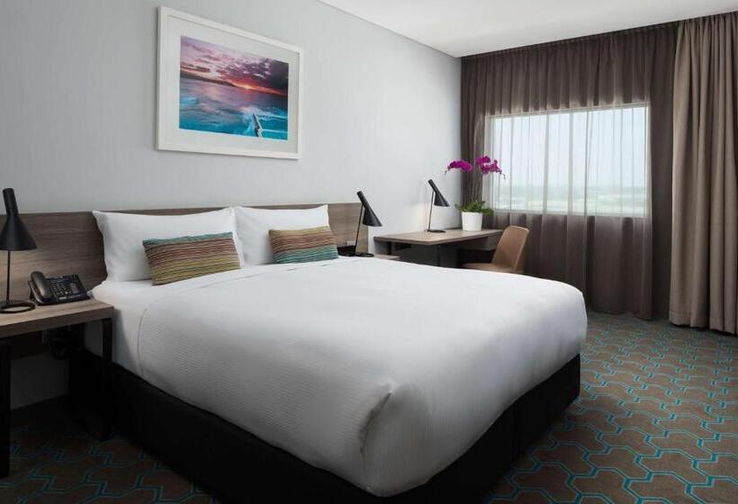 Номер Deluxe Кровать Кинг с Видом, Rydges Sydney Airport