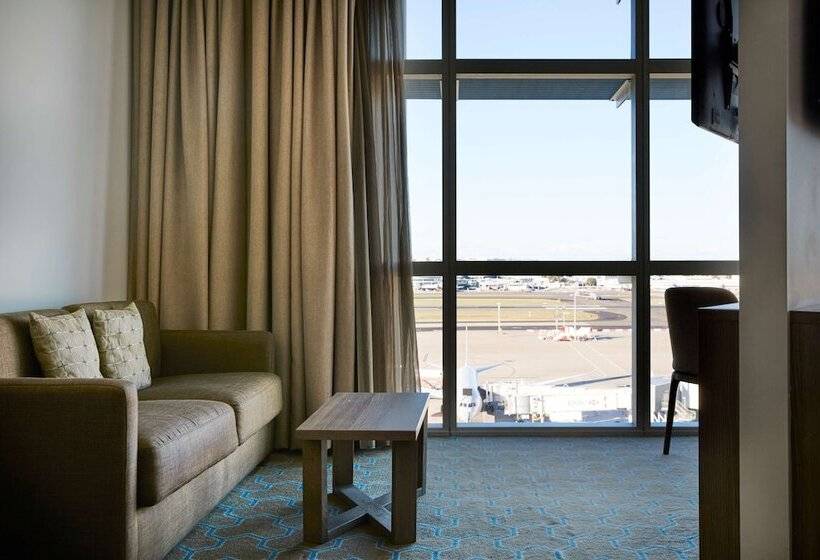 Люкс Повышенной Комфортности, Rydges Sydney Airport
