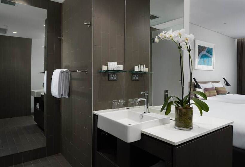 Номер Deluxe, Rydges Sydney Airport