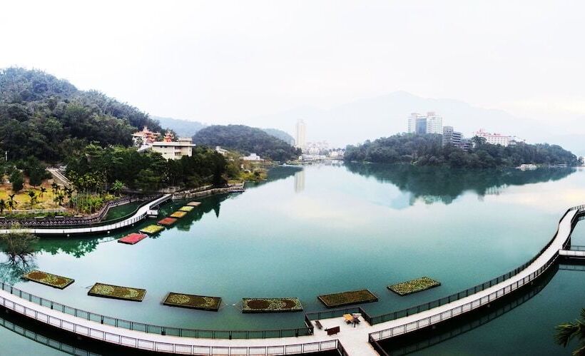 اتاق استاندارد با چشم‌انداز دریاچه, Sun Moon Lake