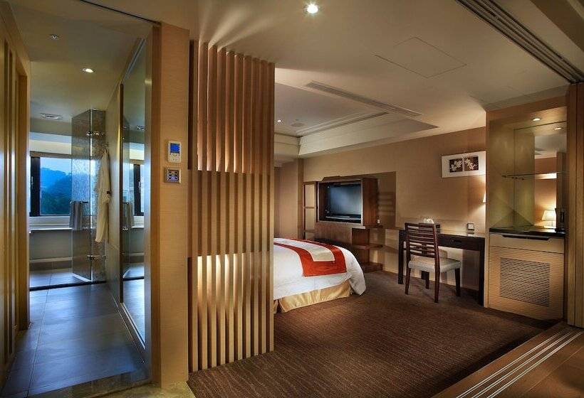 اتاق استاندارد با چشم‌انداز دریاچه, Sun Moon Lake