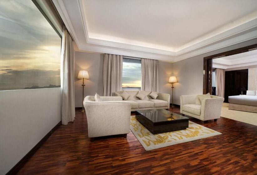 Президентский Люкс, Swiss Belhotel Harbour Bay