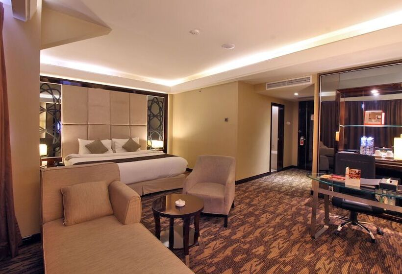 Номер Deluxe, Swiss Belhotel Harbour Bay