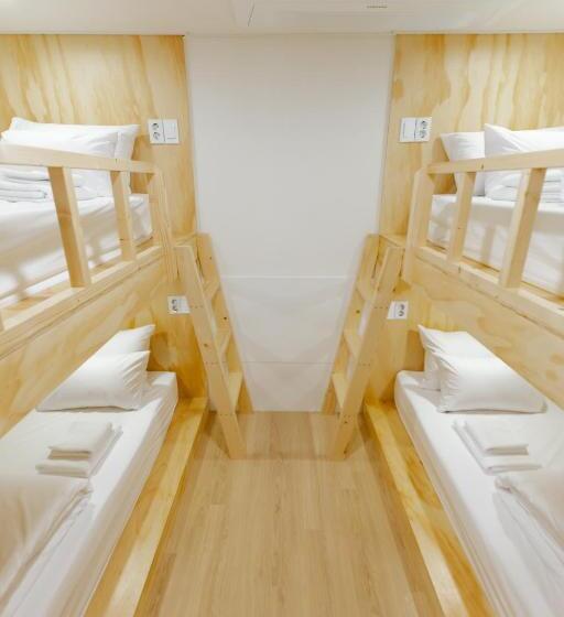 ルームシェアのワンベッド, Seoulite Inn Myeongdong Formerly   Step Inn Myeongdong 2