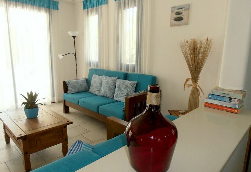 三卧室泳池别墅, Azzurro Luxury Holiday Villas