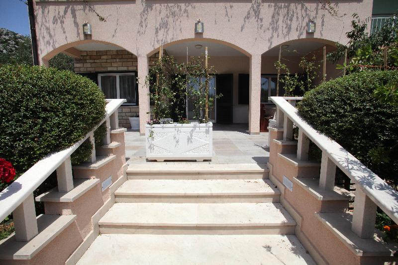 Апартаменты 2 Спальни с Террасой, Villa Sun