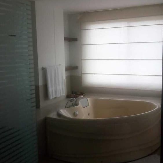 Номер Deluxe, Aw Hotel Chipichape Urban