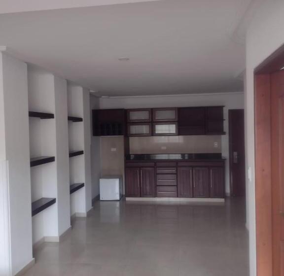 Апартаменты 2 Спальни, Aw Hotel Chipichape Urban
