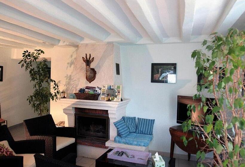 Номер Стандарт, Auberge Du Cheval Blanc