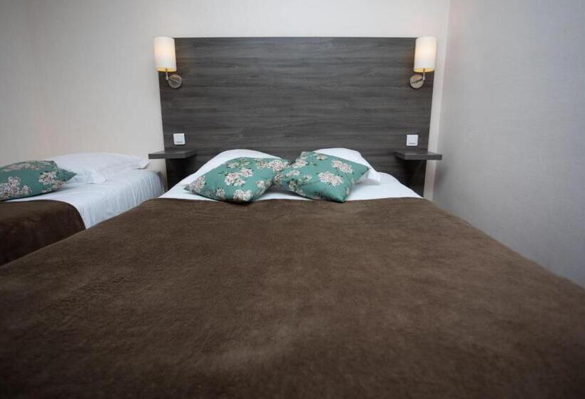 Номер Стандарт Трехместный, Logis Hôtel Le Carnot