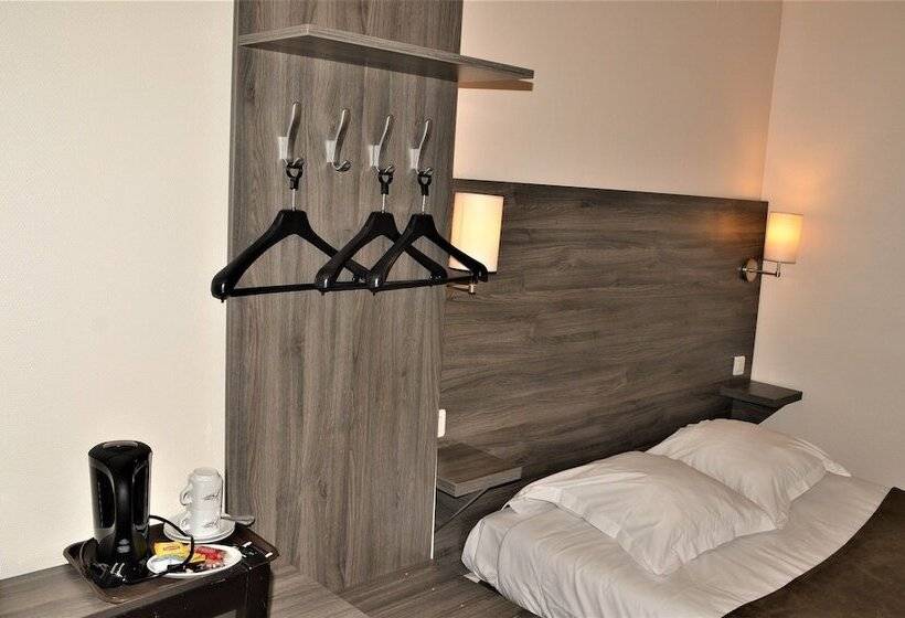 Номер Стандарт, Logis Hôtel Le Carnot