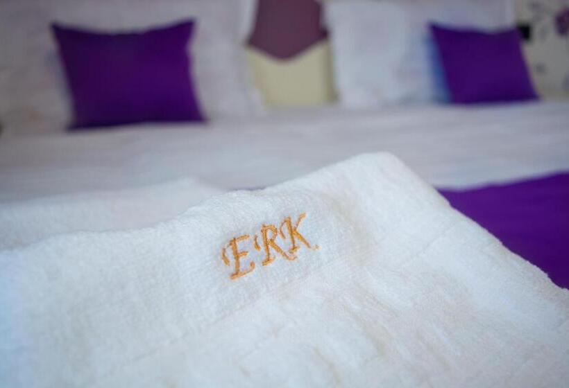 اتاق استاندارد, Casa Erk