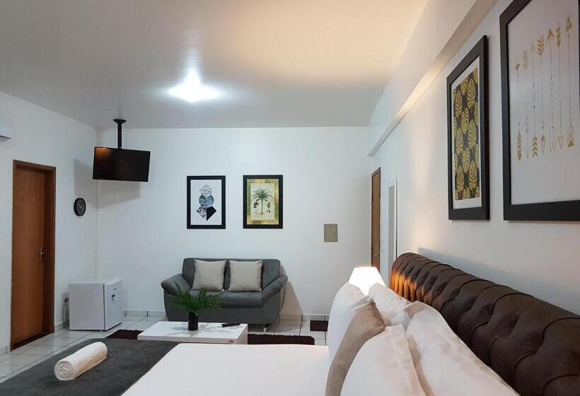 Люкс Deluxe Кровать Кинг, B & A Suites Inn Hotel   Quarto Luxo âmbar
