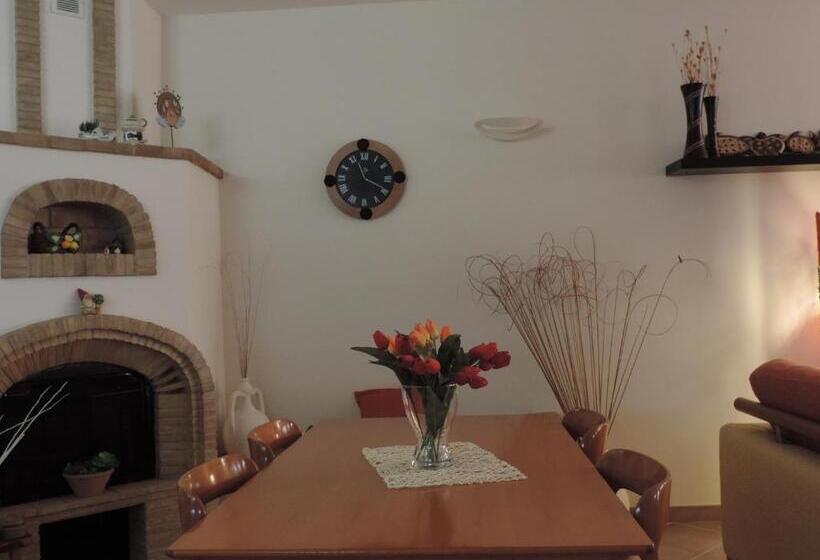 חדר סטנדרט לארבעה, Artemide B&b