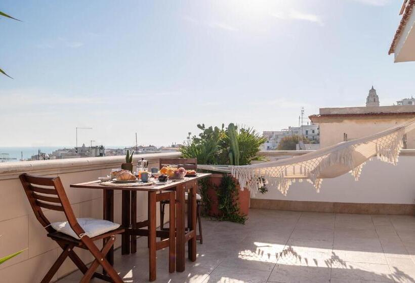 اتاق استاندارد با چشم‌انداز دریا, Viesthouse