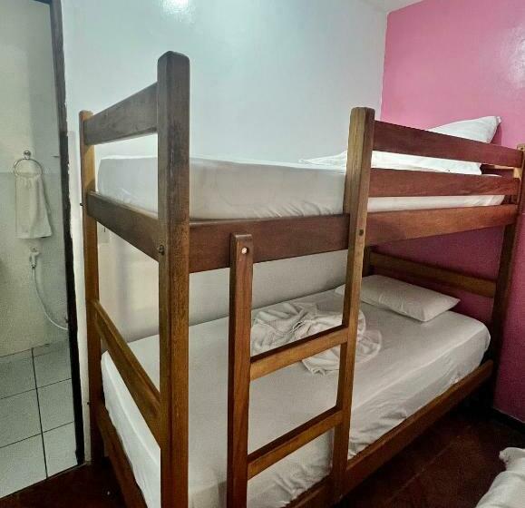Economy Quadruple Room, Pousada Casa Cecilia