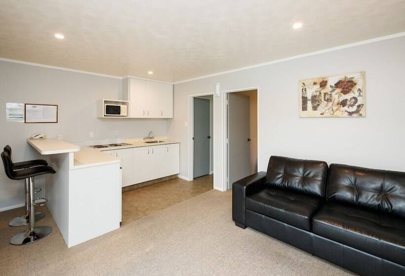 آپارتمان 1 خوابه, Avenue Motel Palmerston North