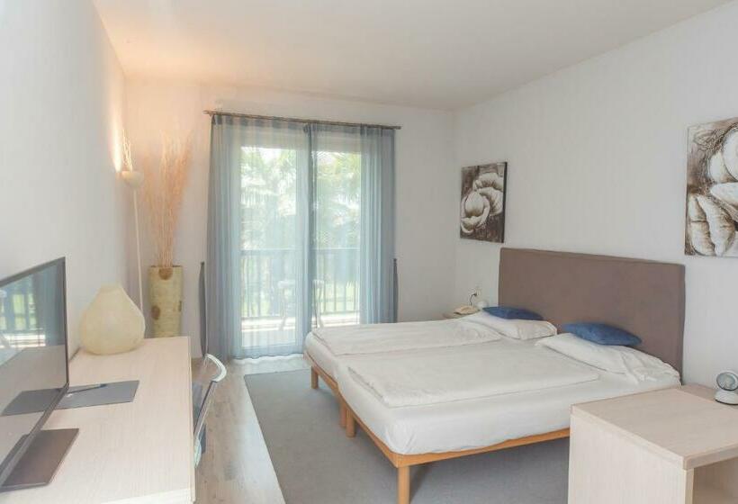 Полулюкс, Club Hotel Olivi   Tennis Center