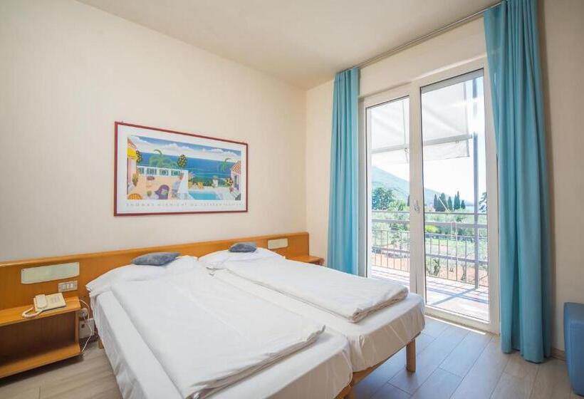 Comfort room with balcony, Club Hotel Olivi   Tennis Center