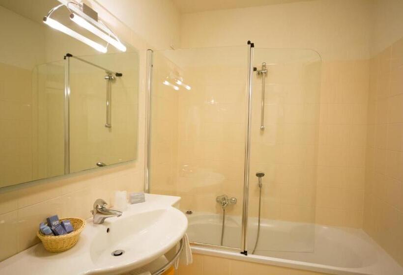 Полулюкс, Club Hotel Olivi   Tennis Center