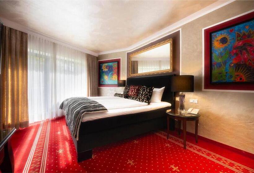 Полулюкс, Alpin & Wellness Resort Hotel Ludwig Royal