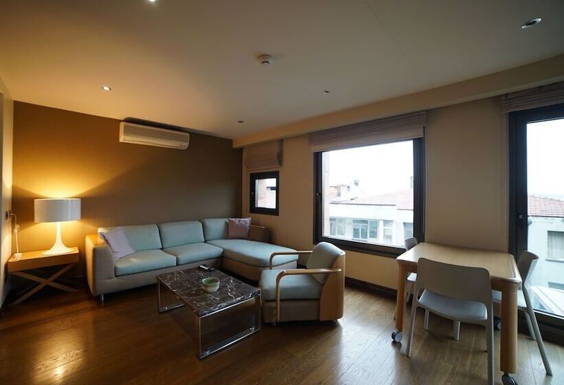 آپارتمان 1 خوابه, Deris Bosphorus Lodge