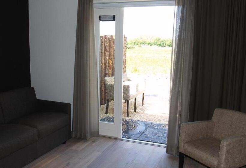 Номер Deluxe с Террасой, Fletcher Landgoedhotel Renesse