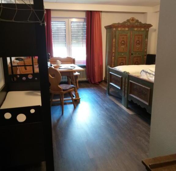 패밀리 룸, Bodensee Hotel Storchen