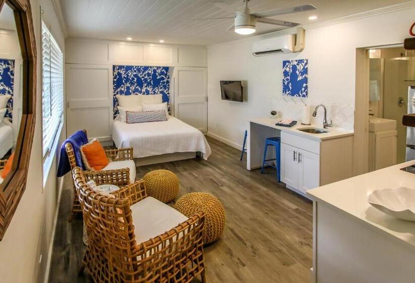 Студия Стандарт, Island View Cottages Sebastian
