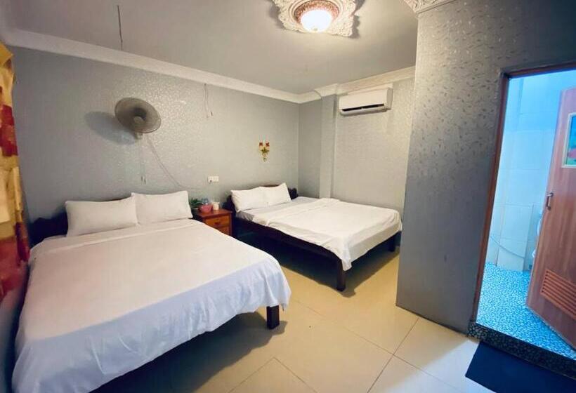 Standardrum, Elephant Guesthouse