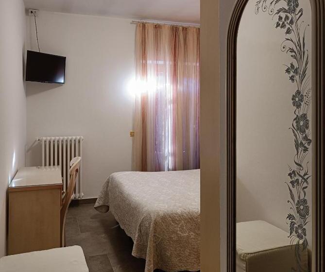 バルコニー付きスタンダードルーム, Albergo Ristorante Scanapà