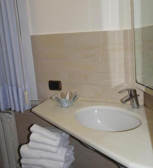 غرفة إقتصادية, Il Timone