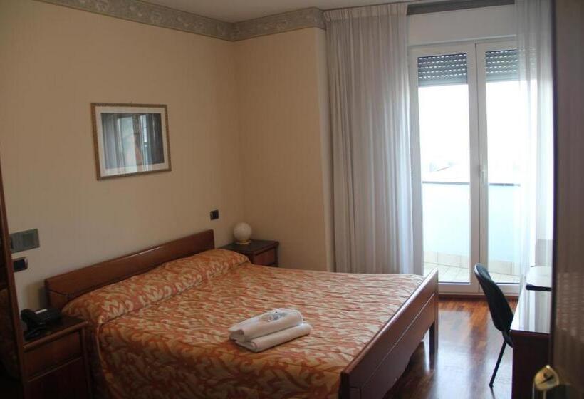 غرفة إقتصادية, Il Timone