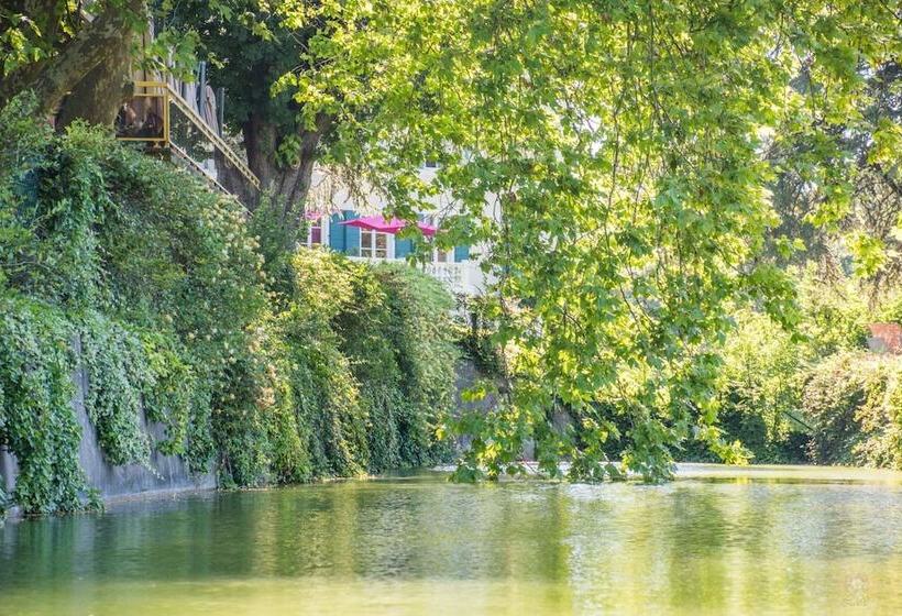 Полулюкс, Le Domaine De La Colombière