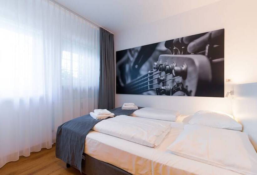 Четырехместный Номер Стандарт, Mk Hotel München Max Weber Platz