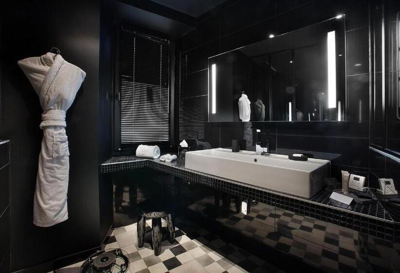 Номер Стандарт, Petit Hôtel Confidentiel