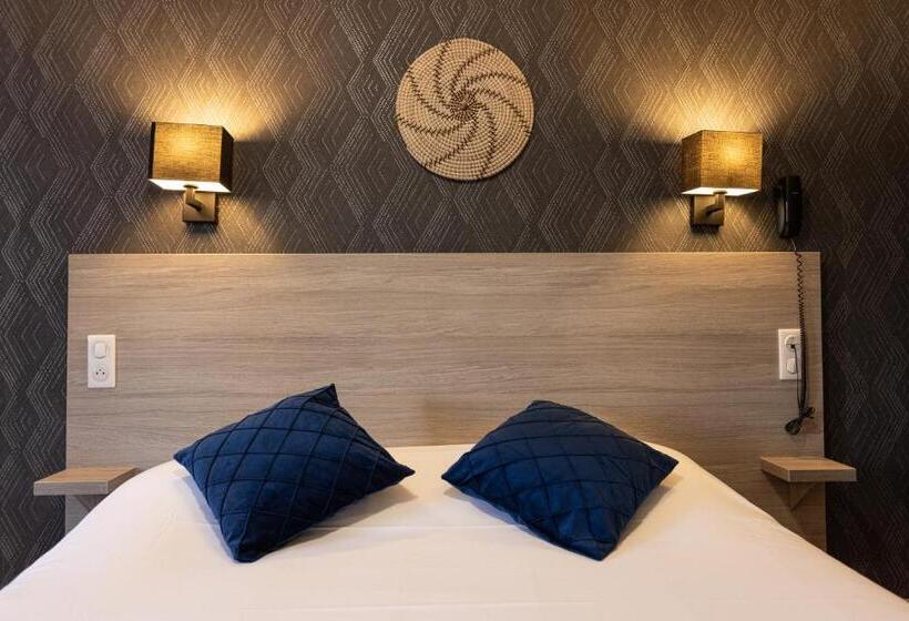 Номер Superior Кровать Кинг, Logis Hôtel Pontet Hostellerie Maleville