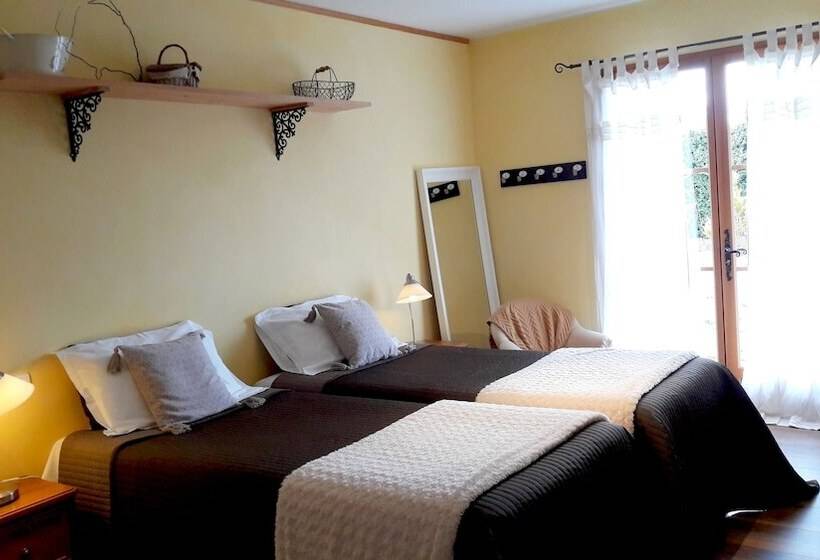 اتاق استاندارد, Logis Hotel La Grange Du Relais