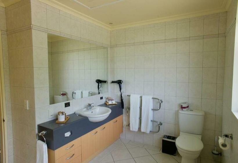 استودیوی سوپریور, Regal Palms Resort